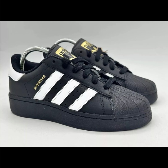 adidas gazelle silver green womens Star Wars x Nanzuka x adidas Star Wars x Nanzuka x adidas Superstar XLG  IF9249